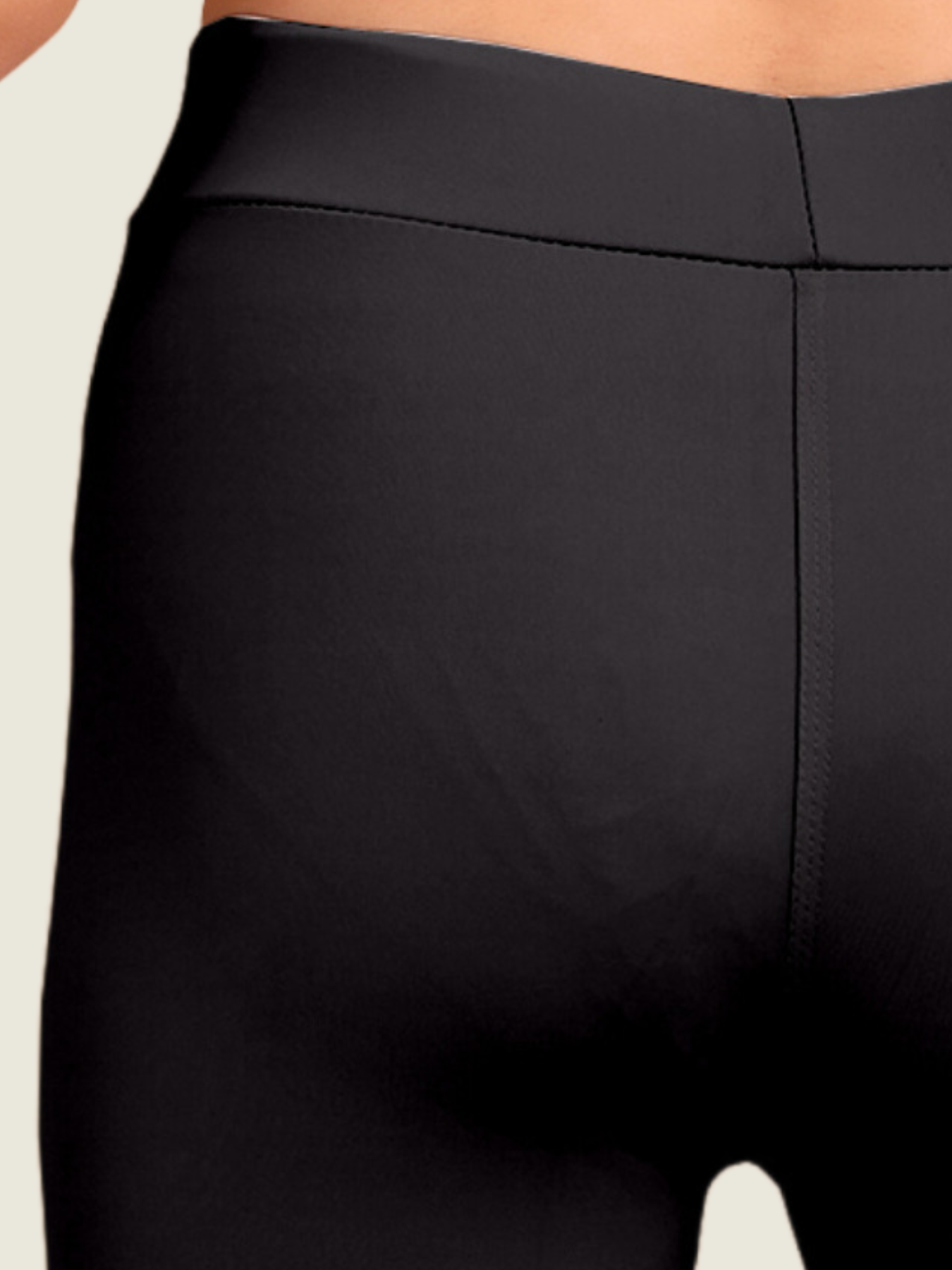 Core Crop 3/4 Leggings (Classic Black)