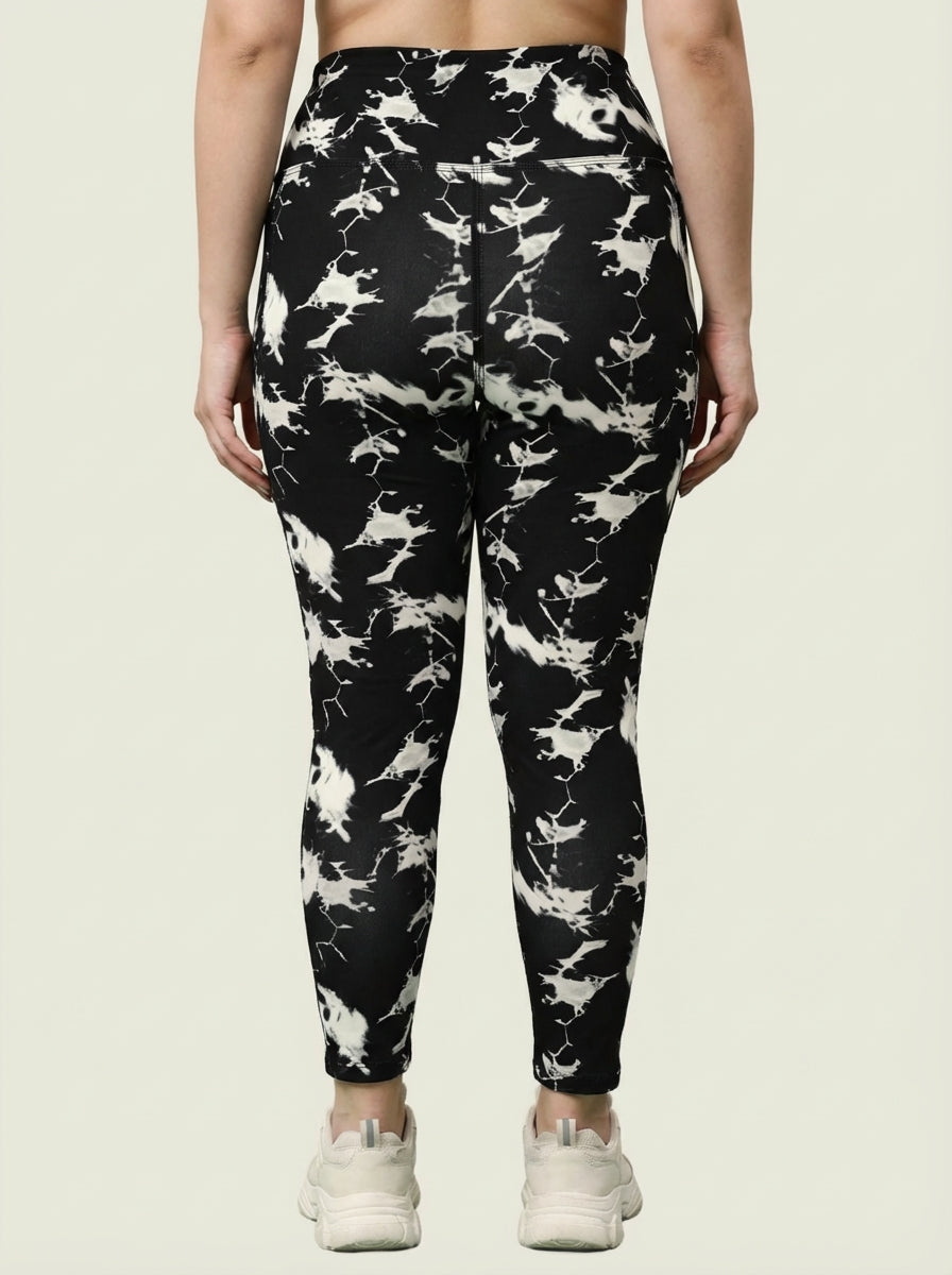 Onyx Pearl Printed Tights