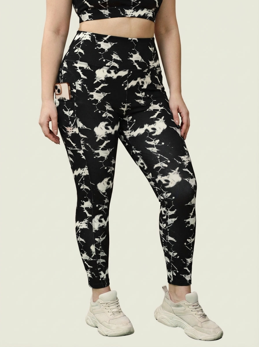 Onyx Pearl Printed Tights