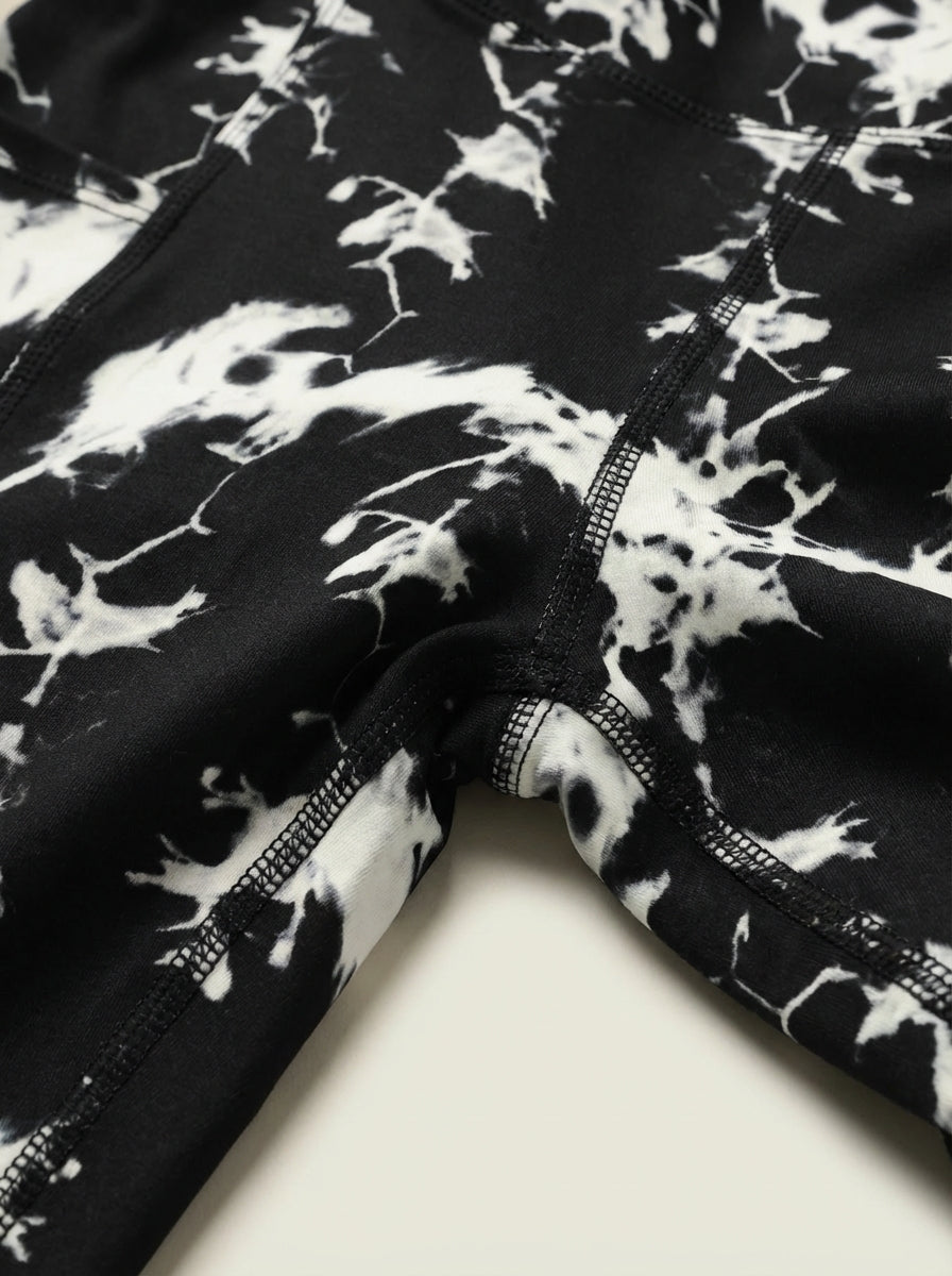 Onyx Pearl Printed Tights